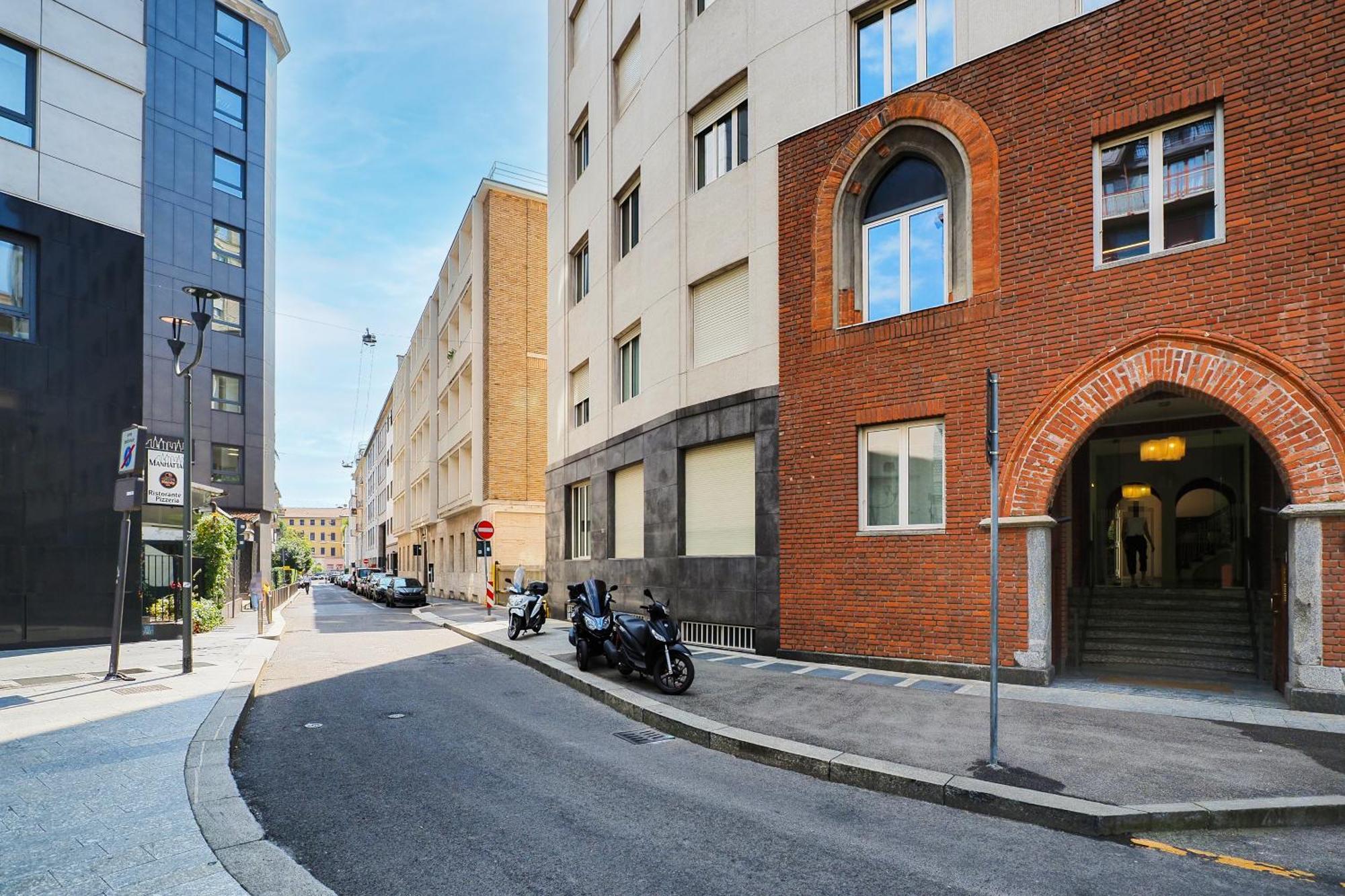 Missori Luxury Apartments Milan Luaran gambar